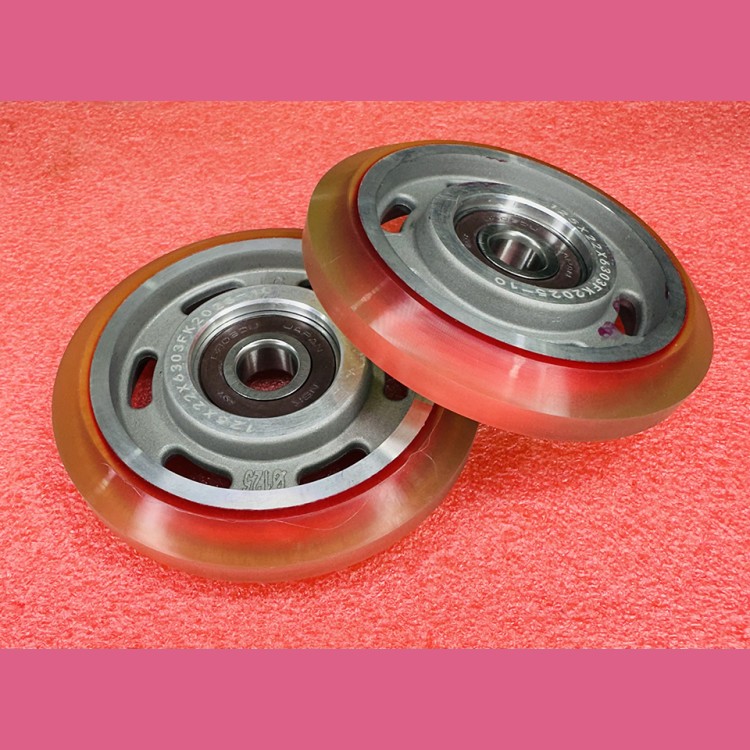 Ролик башмака кабины D-125мм h-22мм 6303 KAA456K1 Otis